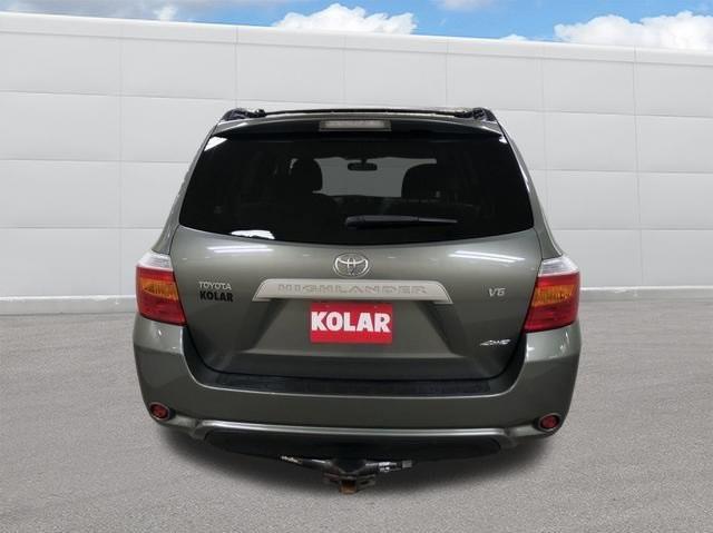 used 2009 Toyota Highlander car, priced at $10,997