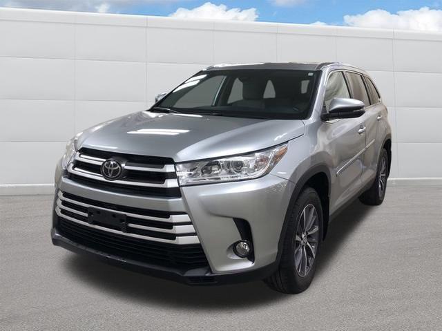 used 2019 Toyota Highlander car, priced at $35,990