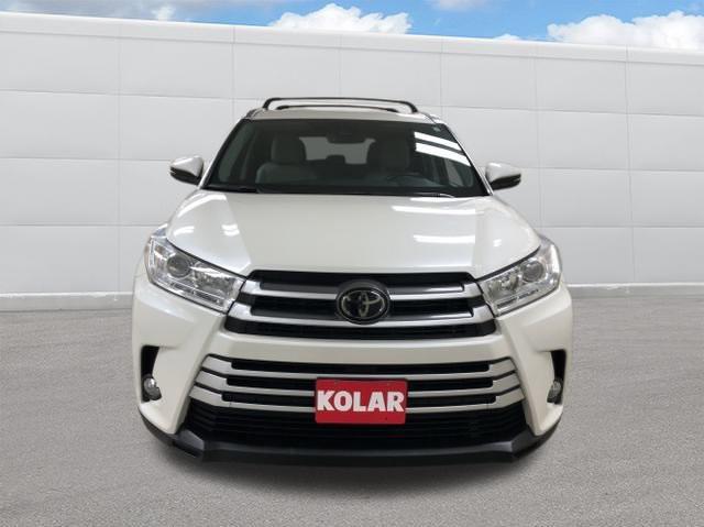 used 2018 Toyota Highlander car, priced at $31,990