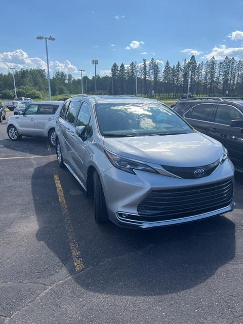 used 2024 Toyota Sienna car, priced at $64,990