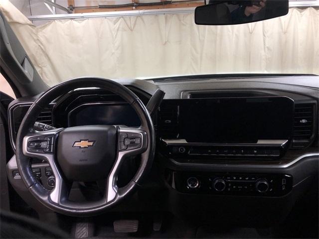 used 2022 Chevrolet Silverado 1500 car, priced at $32,974