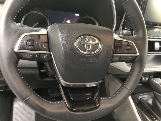 used 2020 Toyota Highlander car, priced at $39,770