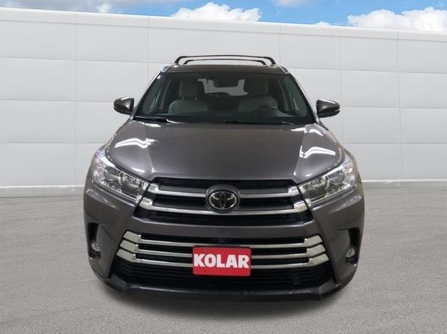 used 2019 Toyota Highlander car, priced at $33,988