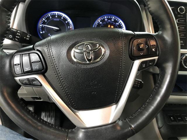 used 2019 Toyota Highlander car, priced at $33,988