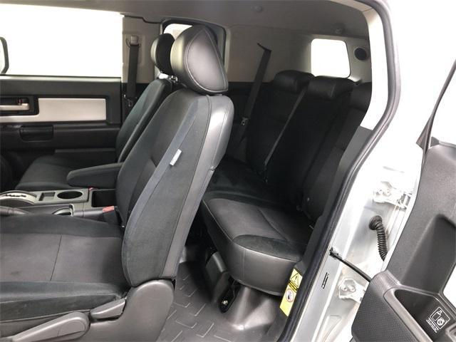used 2007 Toyota FJ Cruiser car, priced at $14,990