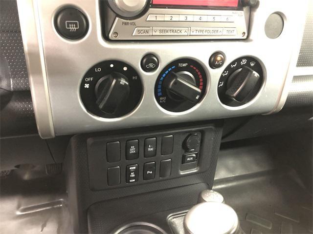 used 2007 Toyota FJ Cruiser car, priced at $14,990