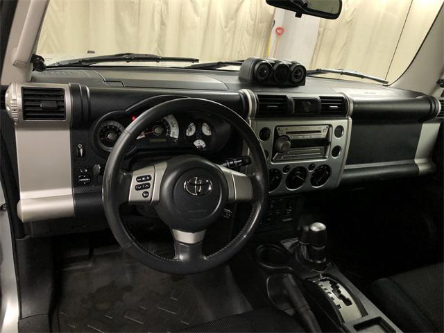 used 2007 Toyota FJ Cruiser car, priced at $14,990