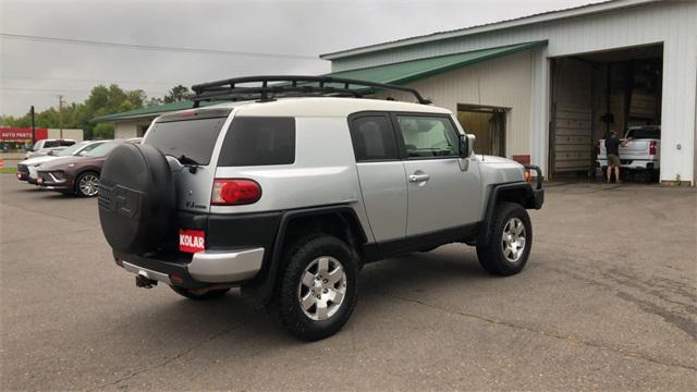 used 2007 Toyota FJ Cruiser car, priced at $14,990