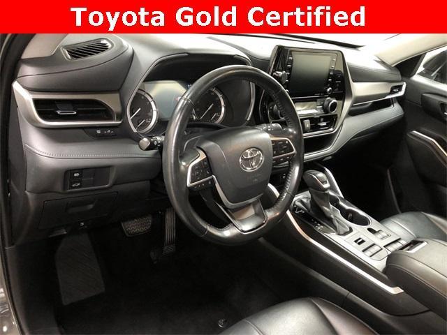 used 2022 Toyota Highlander car, priced at $39,910