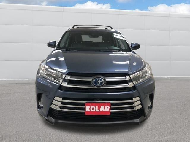 used 2019 Toyota Highlander Hybrid car, priced at $37,987