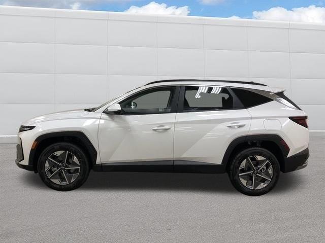 new 2025 Hyundai Tucson car, priced at $34,100