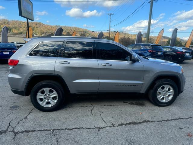 used 2017 Jeep Grand Cherokee car, priced at $15,990