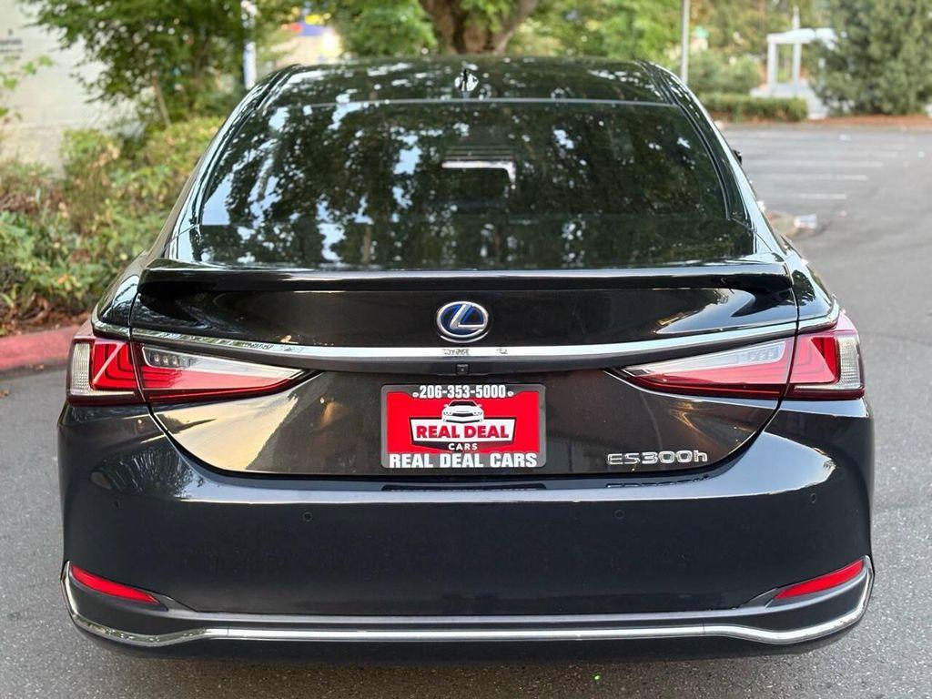 used 2022 Lexus ES 300h car, priced at $32,499