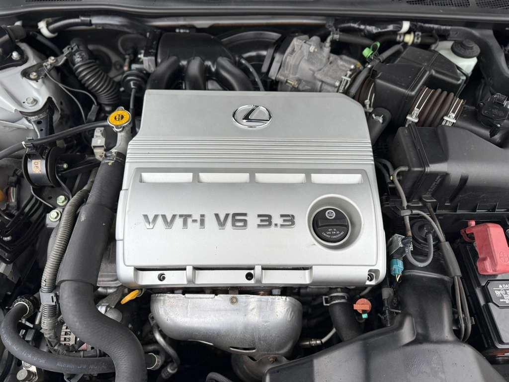 used 2005 Lexus ES 330 car, priced at $8,499