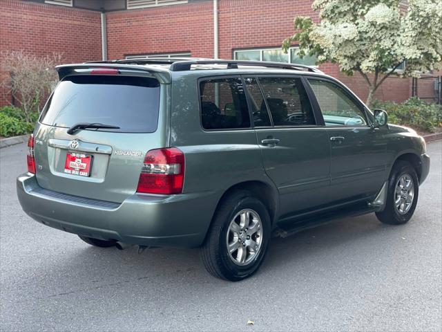 used 2004 Toyota Highlander car, priced at $6,999