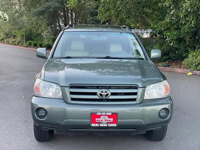 used 2004 Toyota Highlander car, priced at $6,999