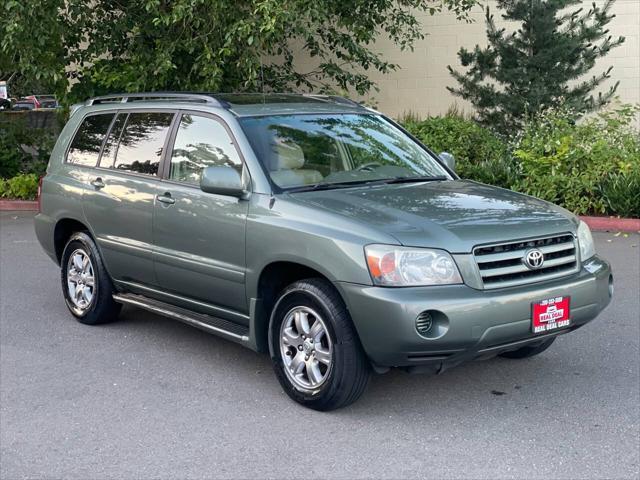 used 2004 Toyota Highlander car, priced at $6,999