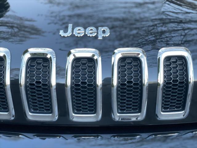 used 2014 Jeep Cherokee car, priced at $18,999