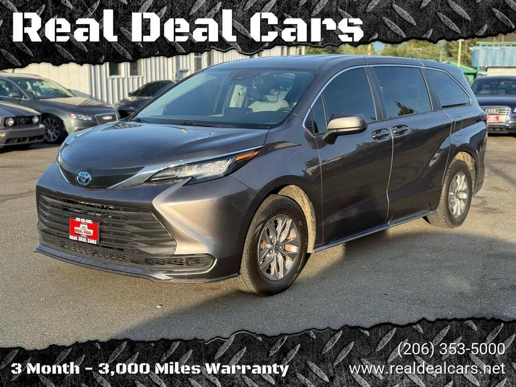 used 2023 Toyota Sienna car, priced at $34,999