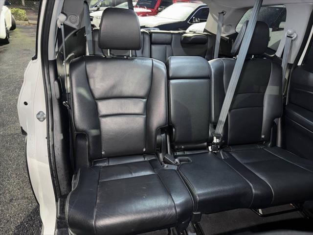 used 2018 Honda Pilot car, priced at $23,499