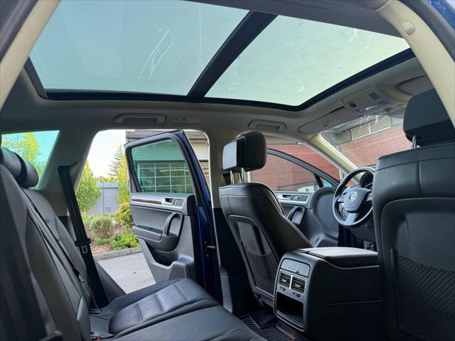 used 2016 Volkswagen Touareg car, priced at $27,999