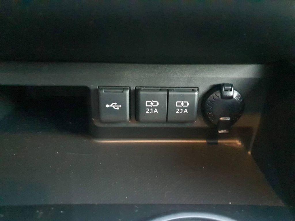 used 2021 Toyota Highlander car, priced at $30,999