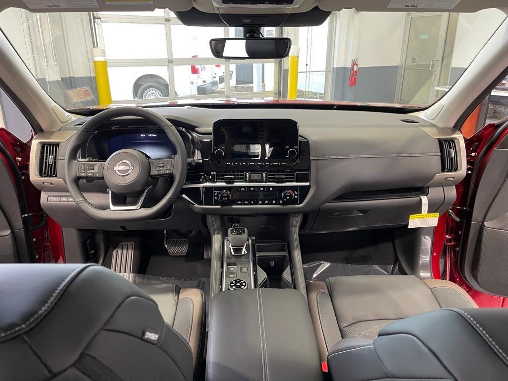 new 2025 Nissan Pathfinder car, priced at $48,638