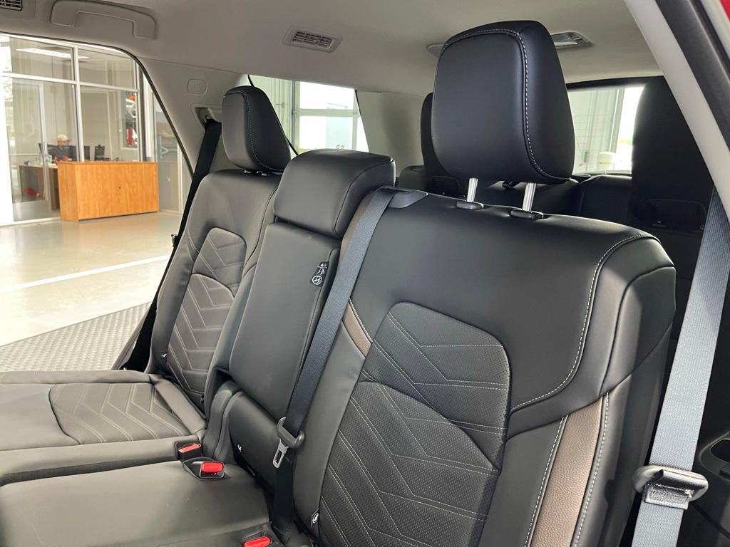 new 2025 Nissan Pathfinder car, priced at $48,638