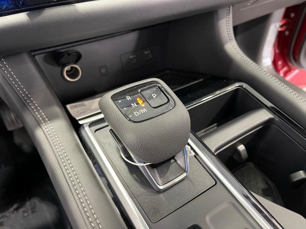 new 2025 Nissan Pathfinder car, priced at $48,638