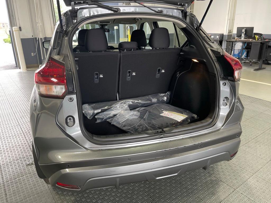 new 2025 Nissan Kicks Play car, priced at $21,071