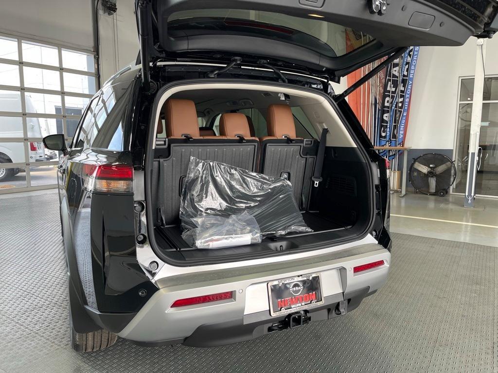 new 2025 Nissan Pathfinder car, priced at $47,892