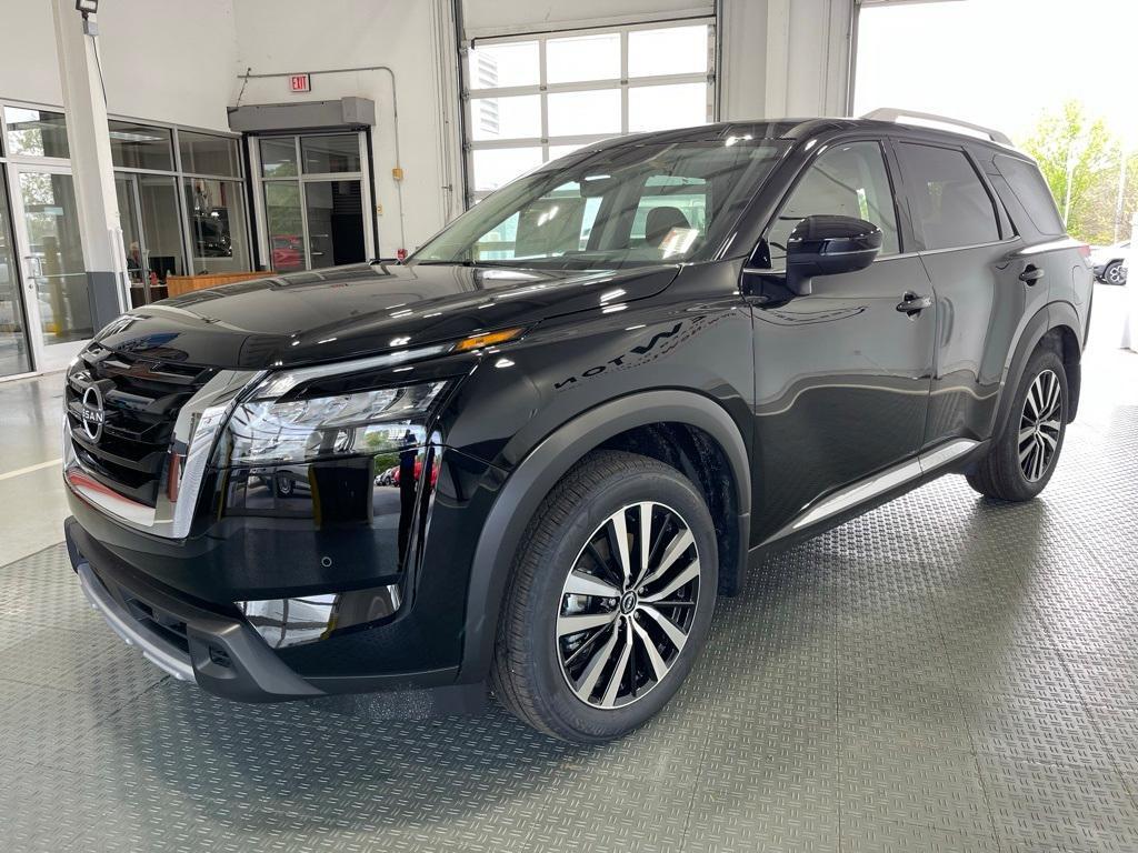 new 2025 Nissan Pathfinder car, priced at $47,892