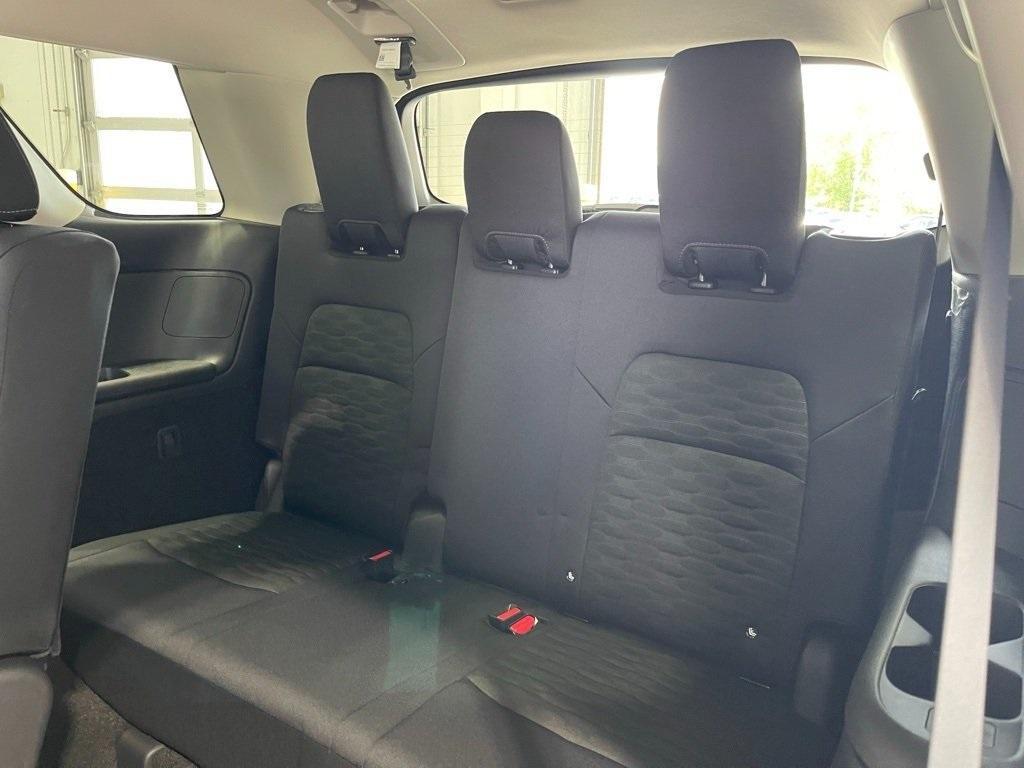 new 2025 Nissan Pathfinder car, priced at $30,105