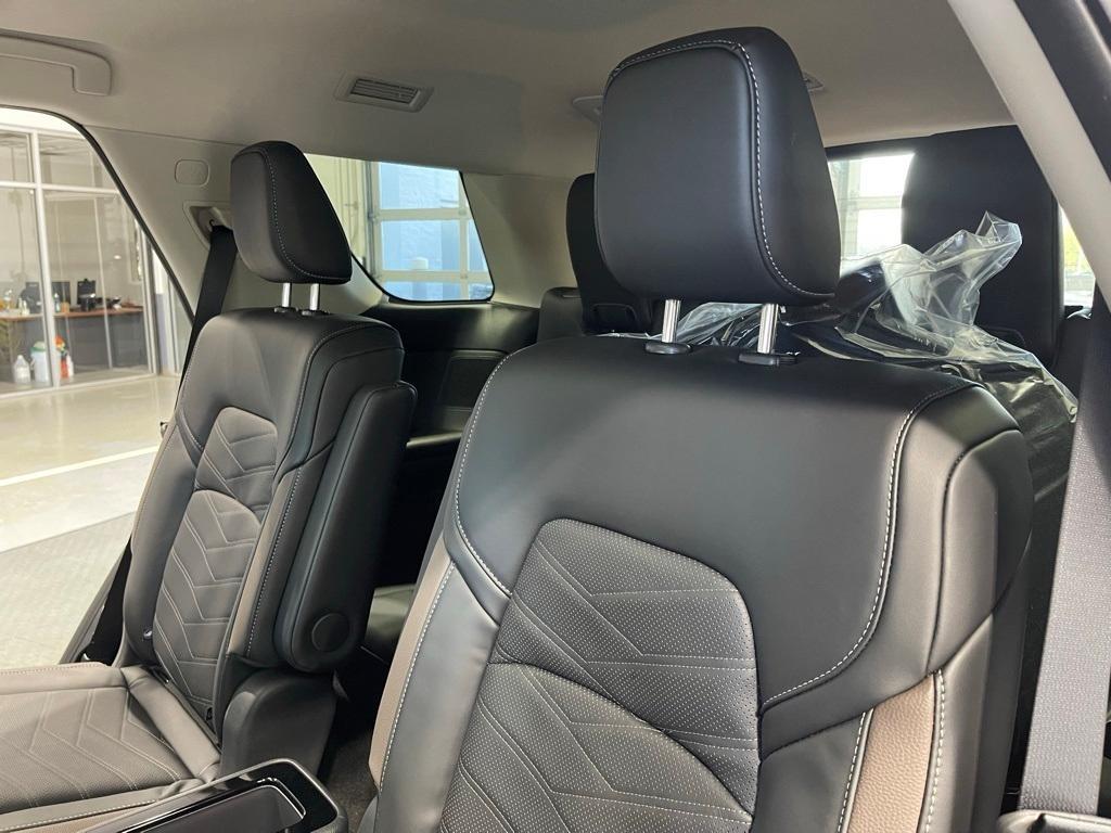 new 2025 Nissan Pathfinder car, priced at $42,205