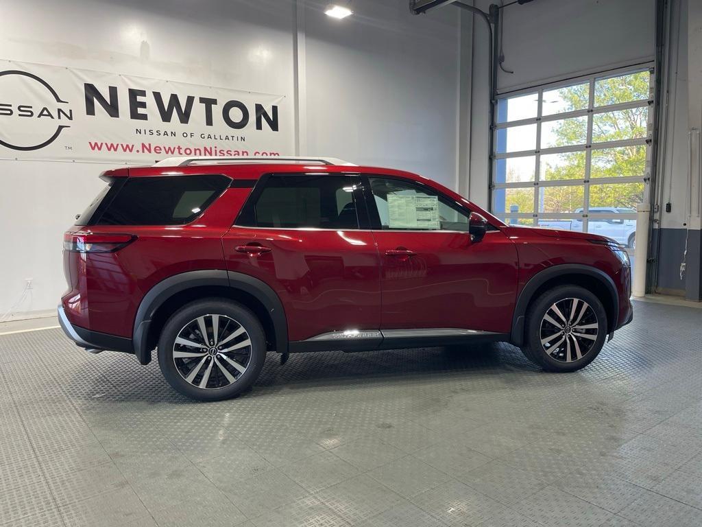new 2025 Nissan Pathfinder car, priced at $42,205