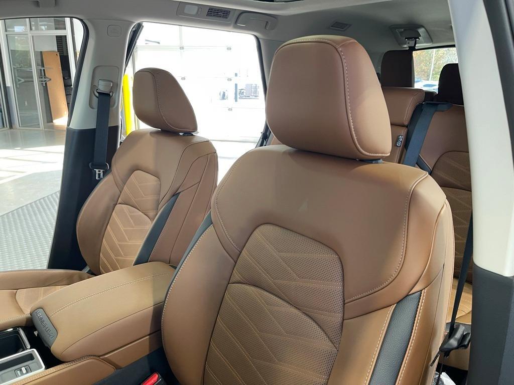 new 2025 Nissan Pathfinder car, priced at $39,860