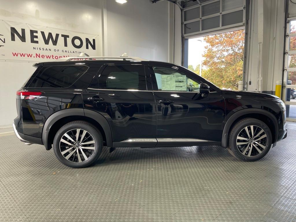 new 2025 Nissan Pathfinder car, priced at $39,860