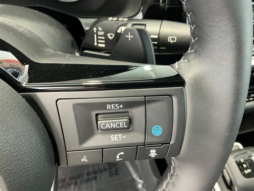new 2025 Nissan Pathfinder car, priced at $37,210