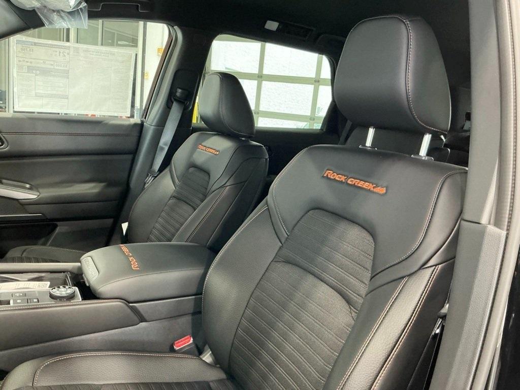 new 2025 Nissan Pathfinder car, priced at $41,757