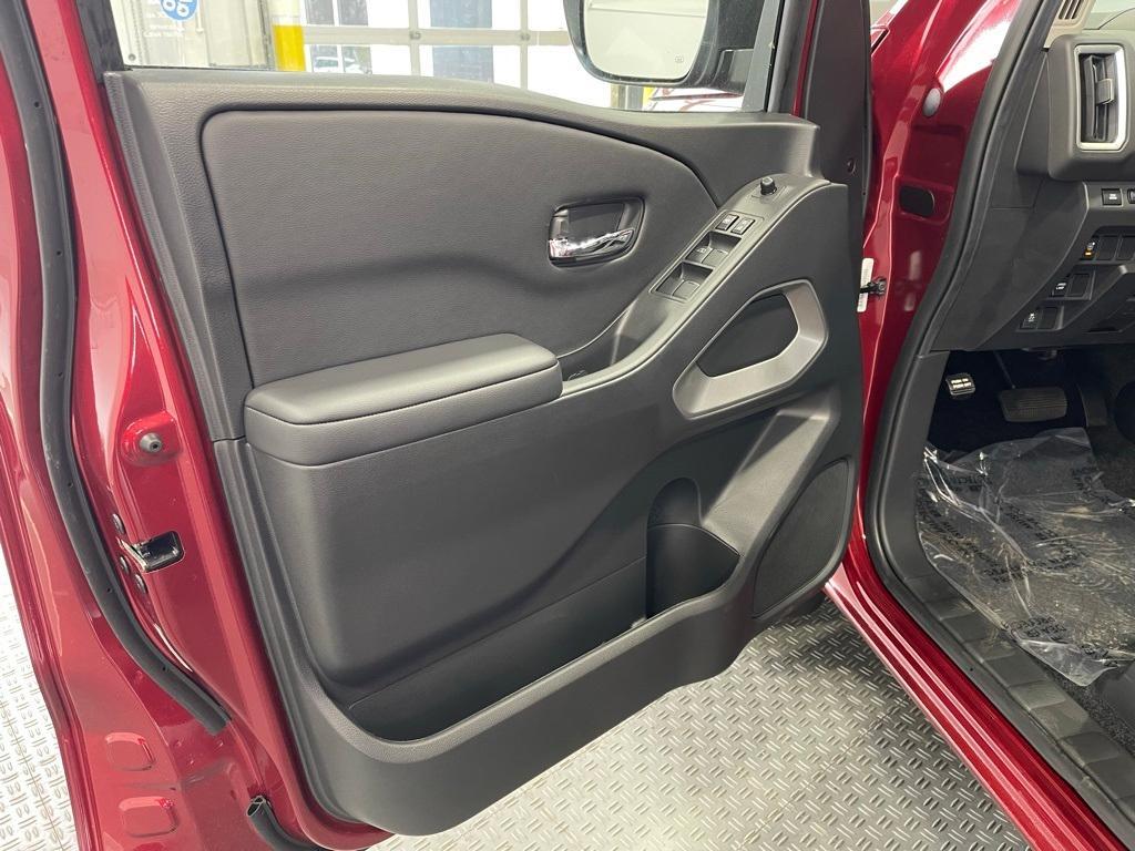 new 2025 Nissan Frontier car, priced at $37,015
