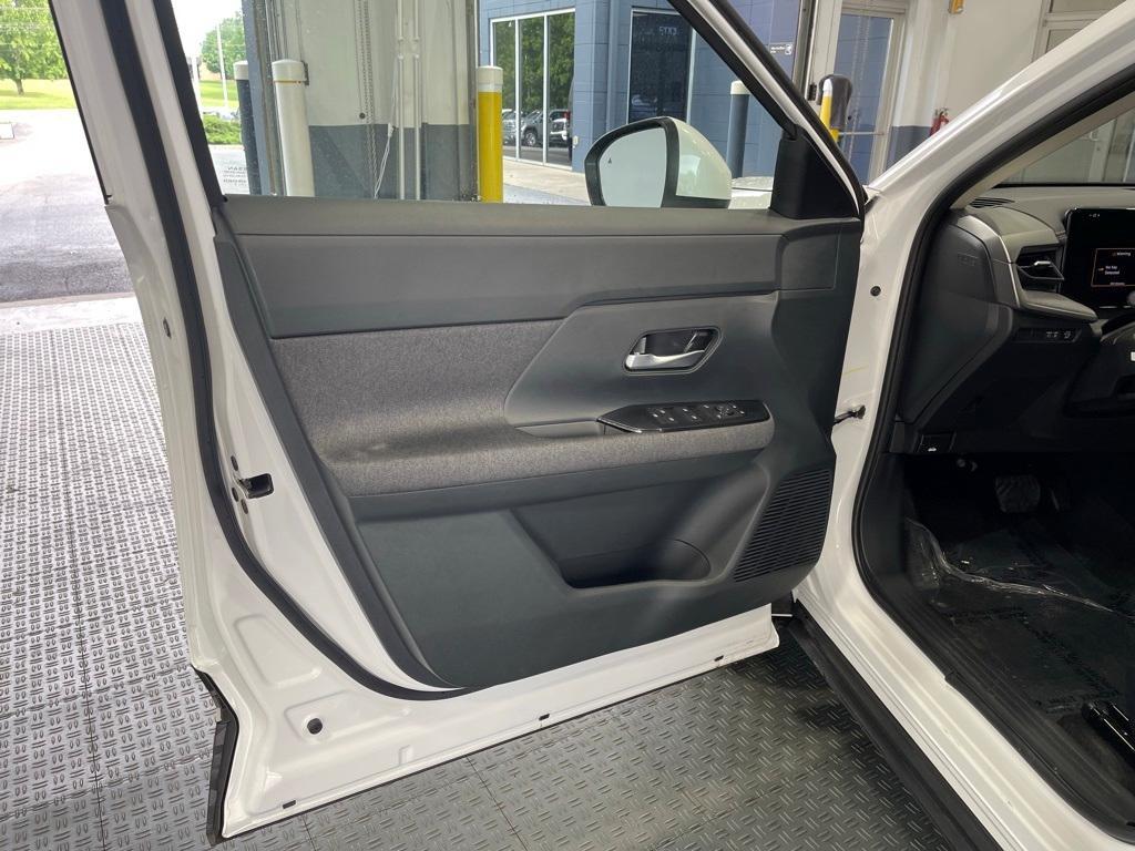 new 2025 Nissan Kicks car, priced at $25,794