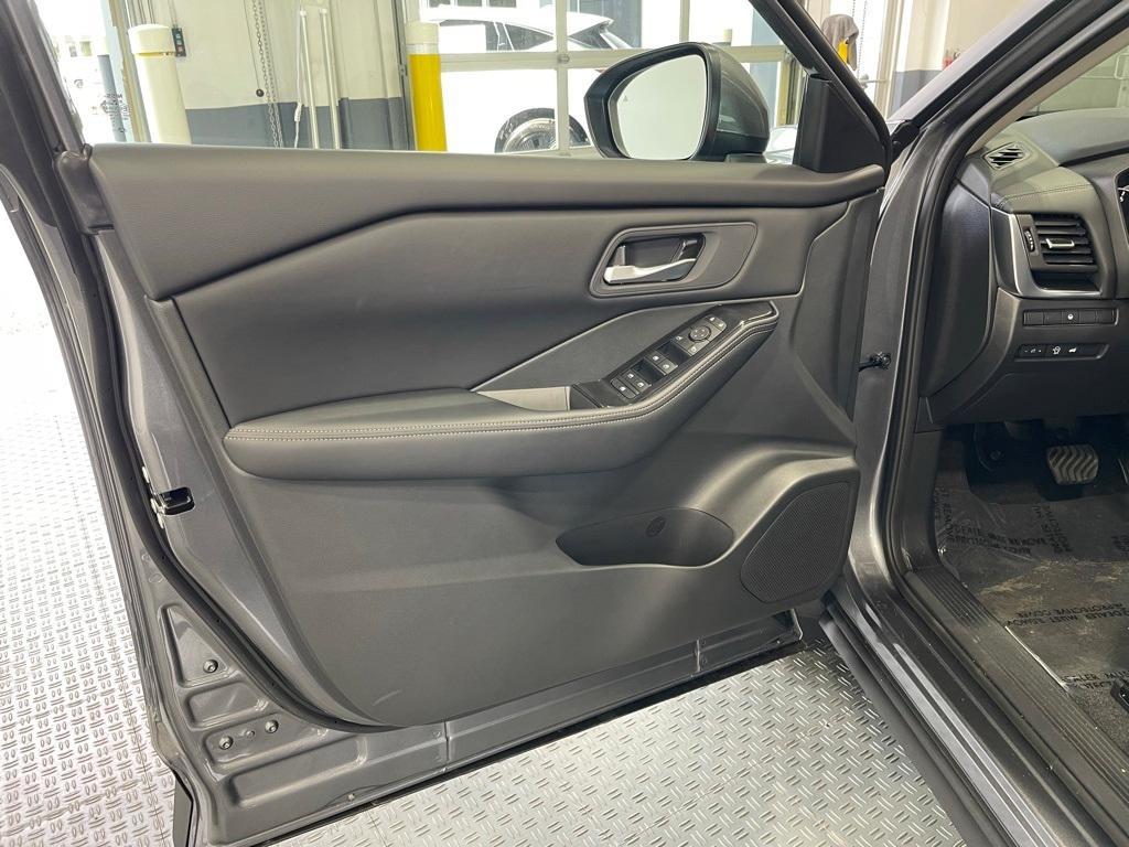 new 2026 Nissan Rogue car, priced at $28,451