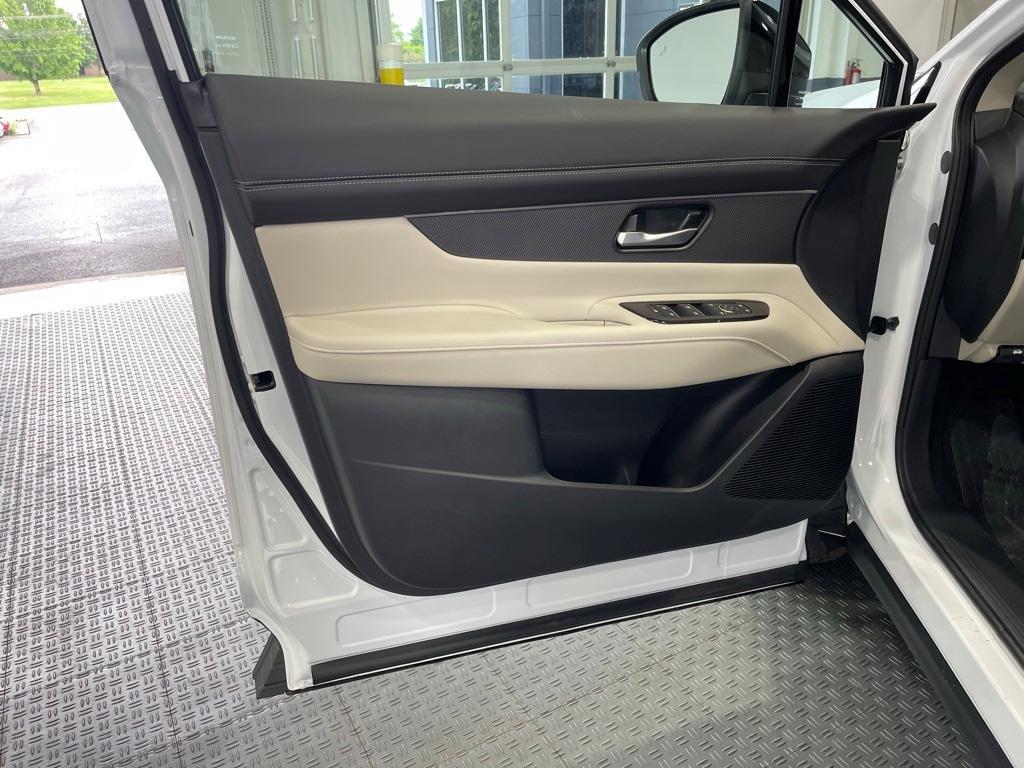 new 2025 Nissan Murano car, priced at $40,062