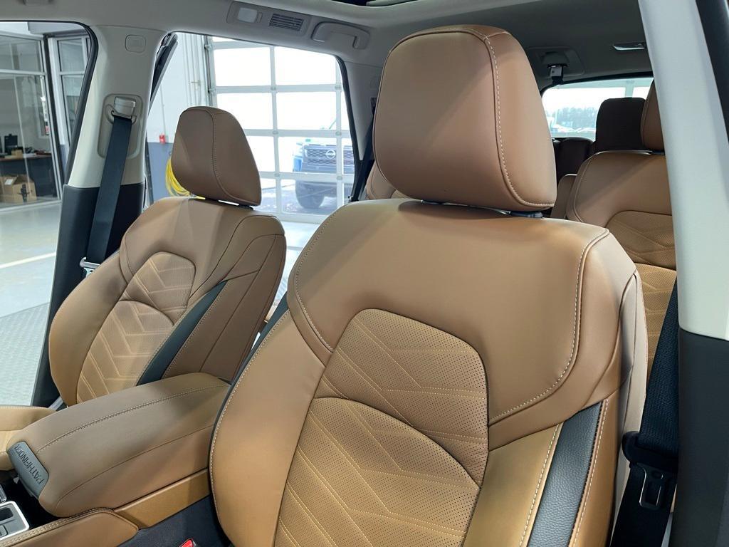 new 2025 Nissan Pathfinder car, priced at $47,934