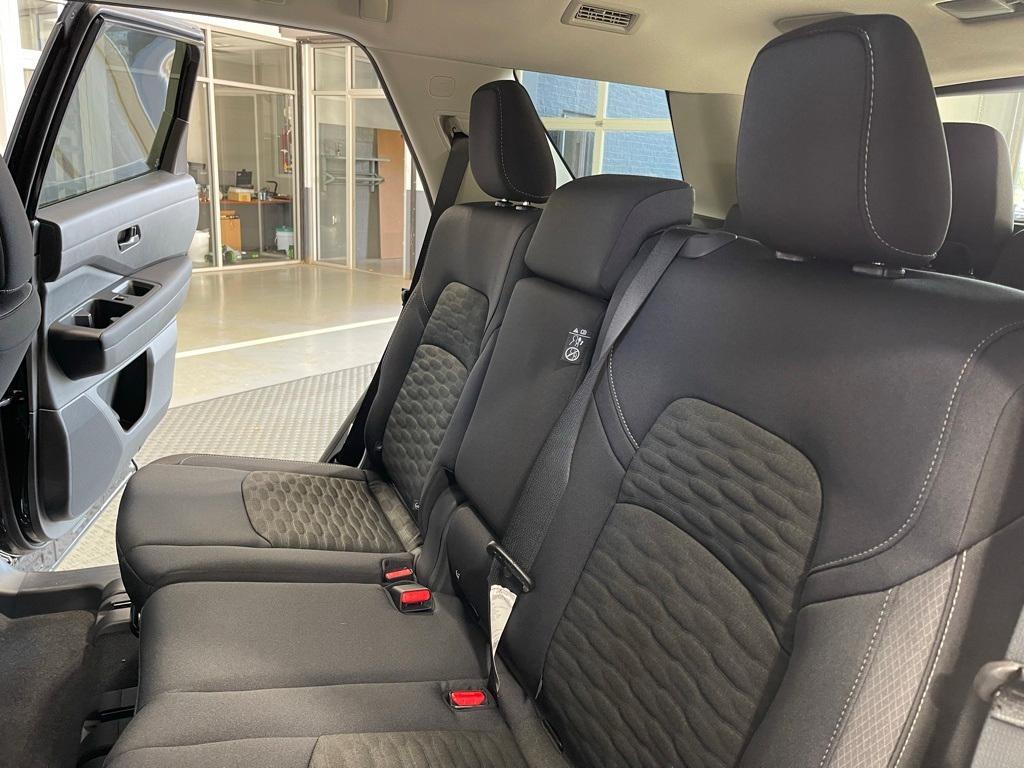 new 2025 Nissan Pathfinder car, priced at $38,281