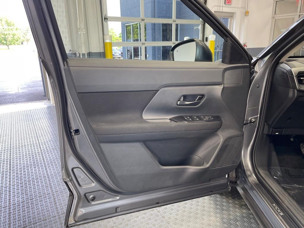 new 2025 Nissan Kicks car, priced at $22,134