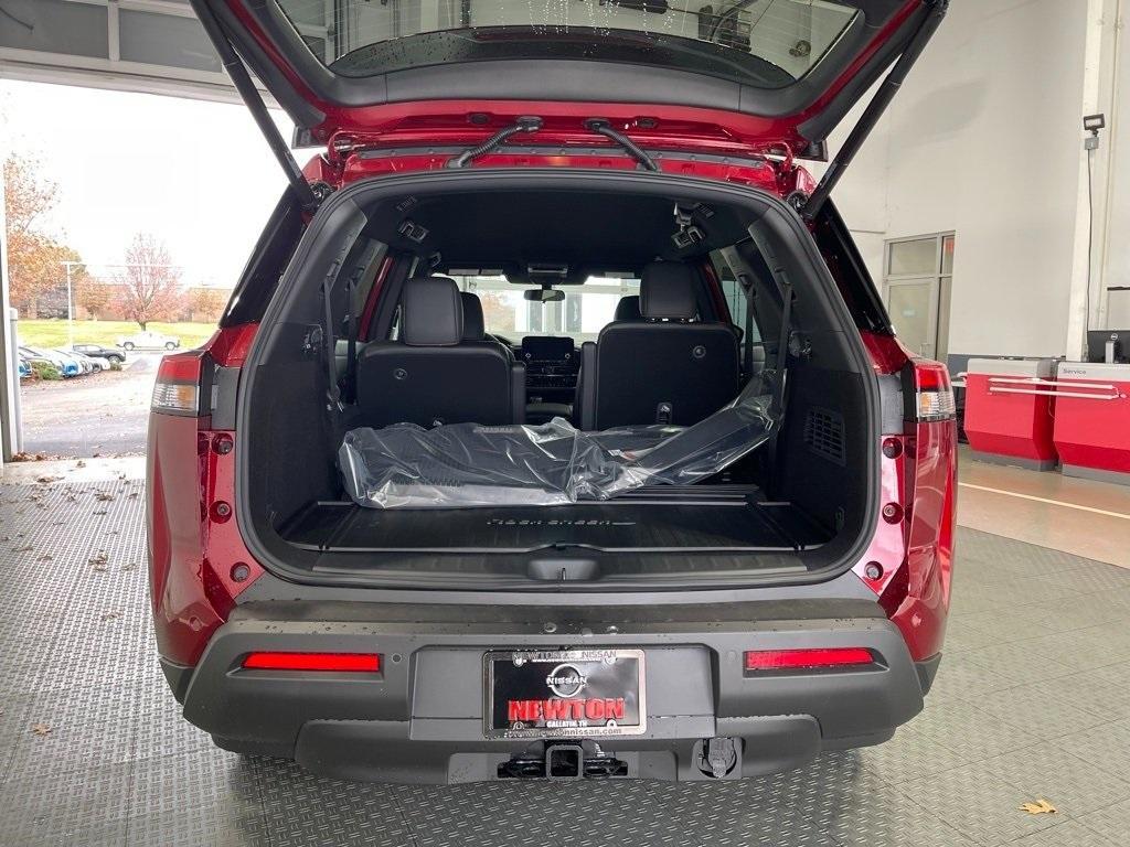 new 2025 Nissan Pathfinder car, priced at $43,186