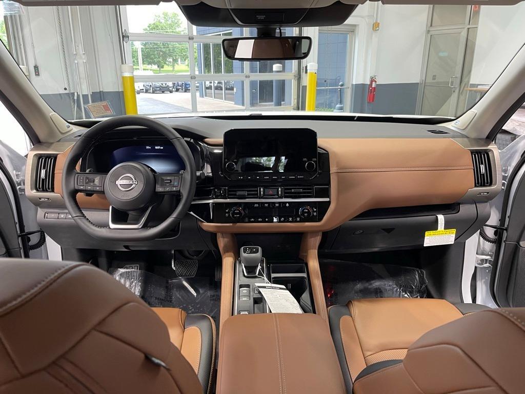 new 2025 Nissan Pathfinder car, priced at $47,197