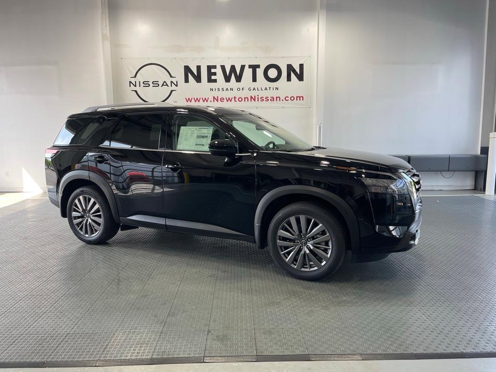 new 2025 Nissan Pathfinder car, priced at $37,670