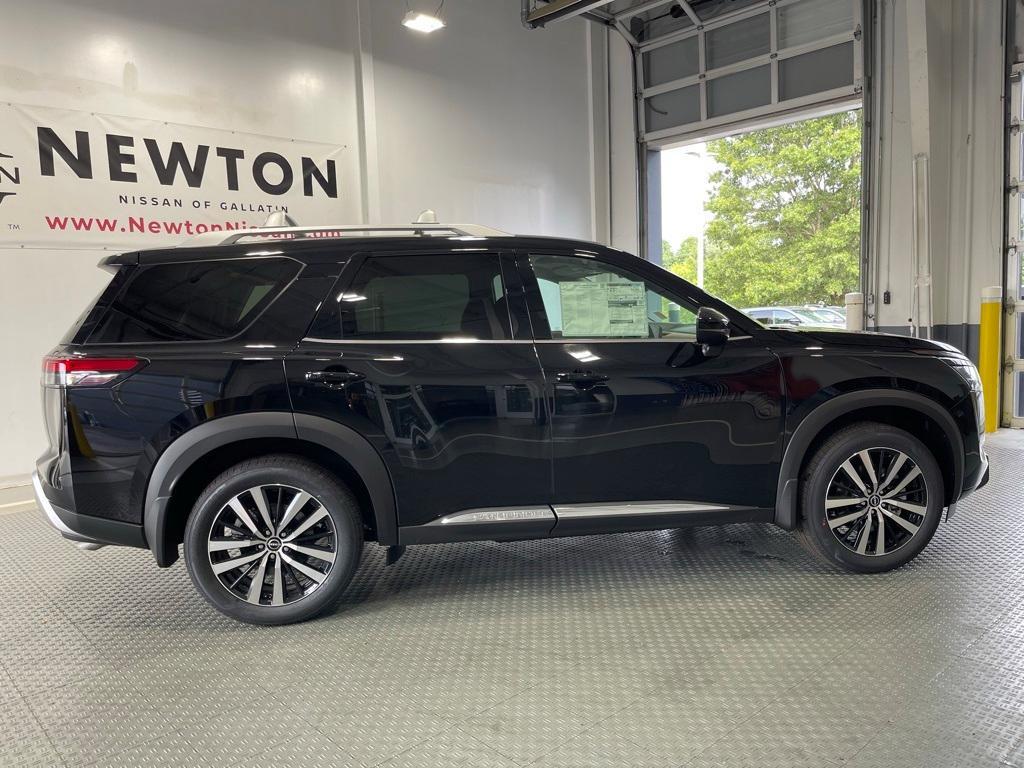 new 2025 Nissan Pathfinder car, priced at $47,790